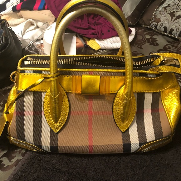 Authentic Burberry Handbag - Picture 1 of 9